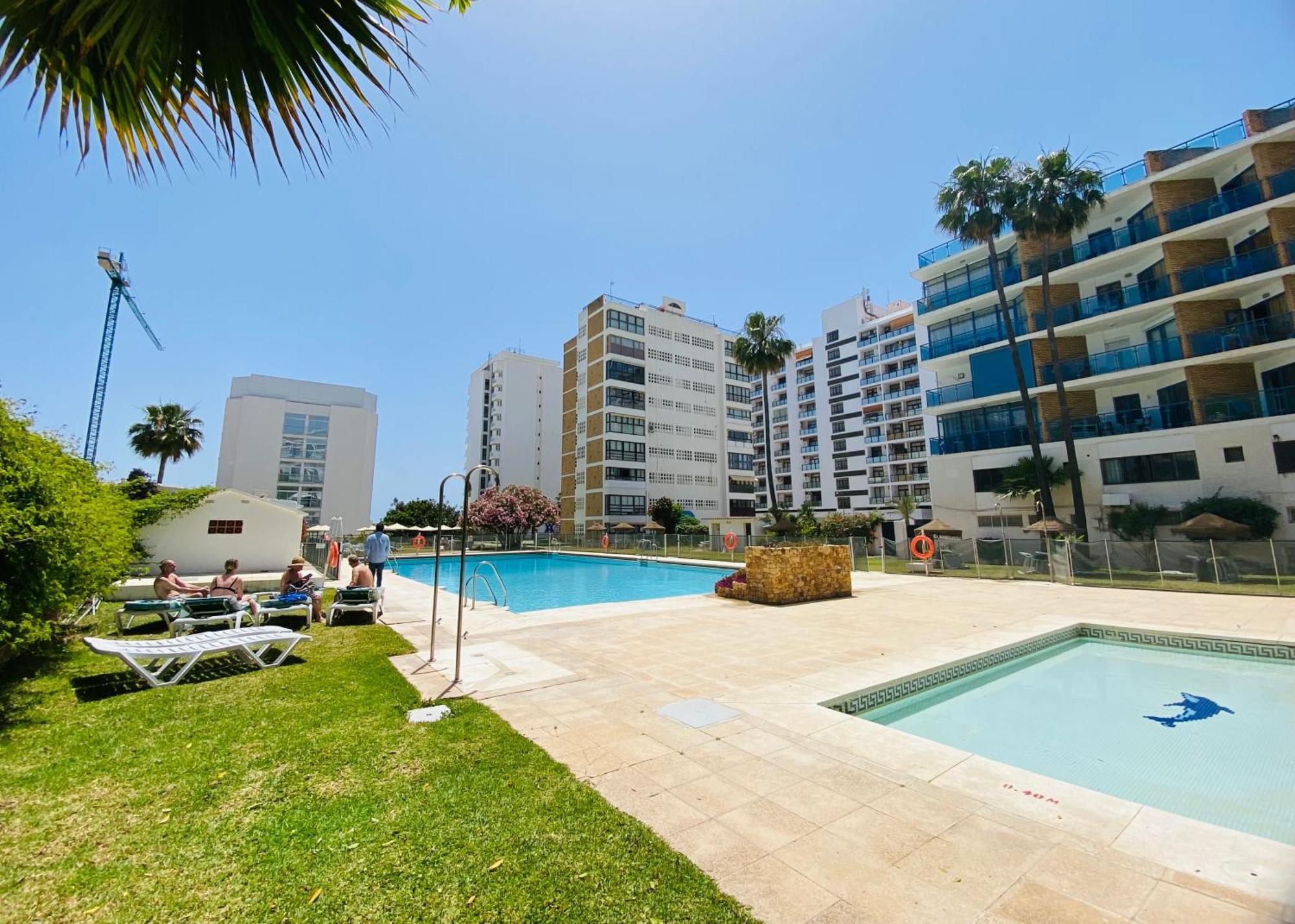 Apartamentos Ms Pepita Benalmadena Exterior photo